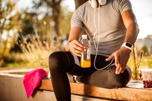 نوشیدنی مناسب برای قبل، حین و بعد از ورزش